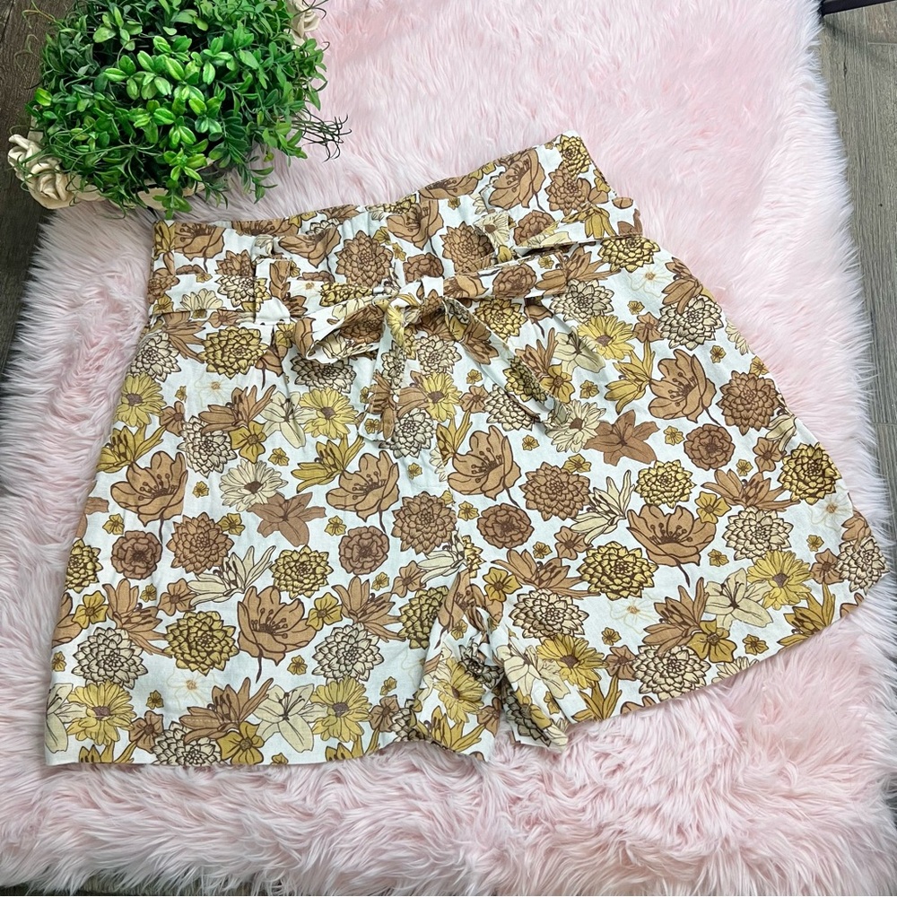 C&C California White Brown Tan Linen Blend Floral Tie Belt Hi-Rise Short Sz 6